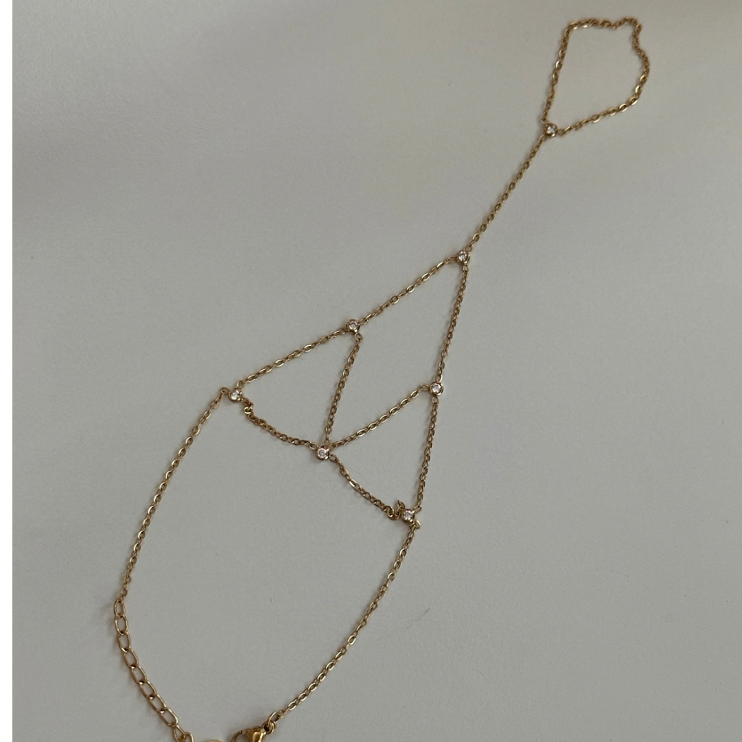 Crisscross Handchain