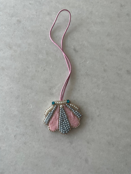 Big Shell Bag Charm