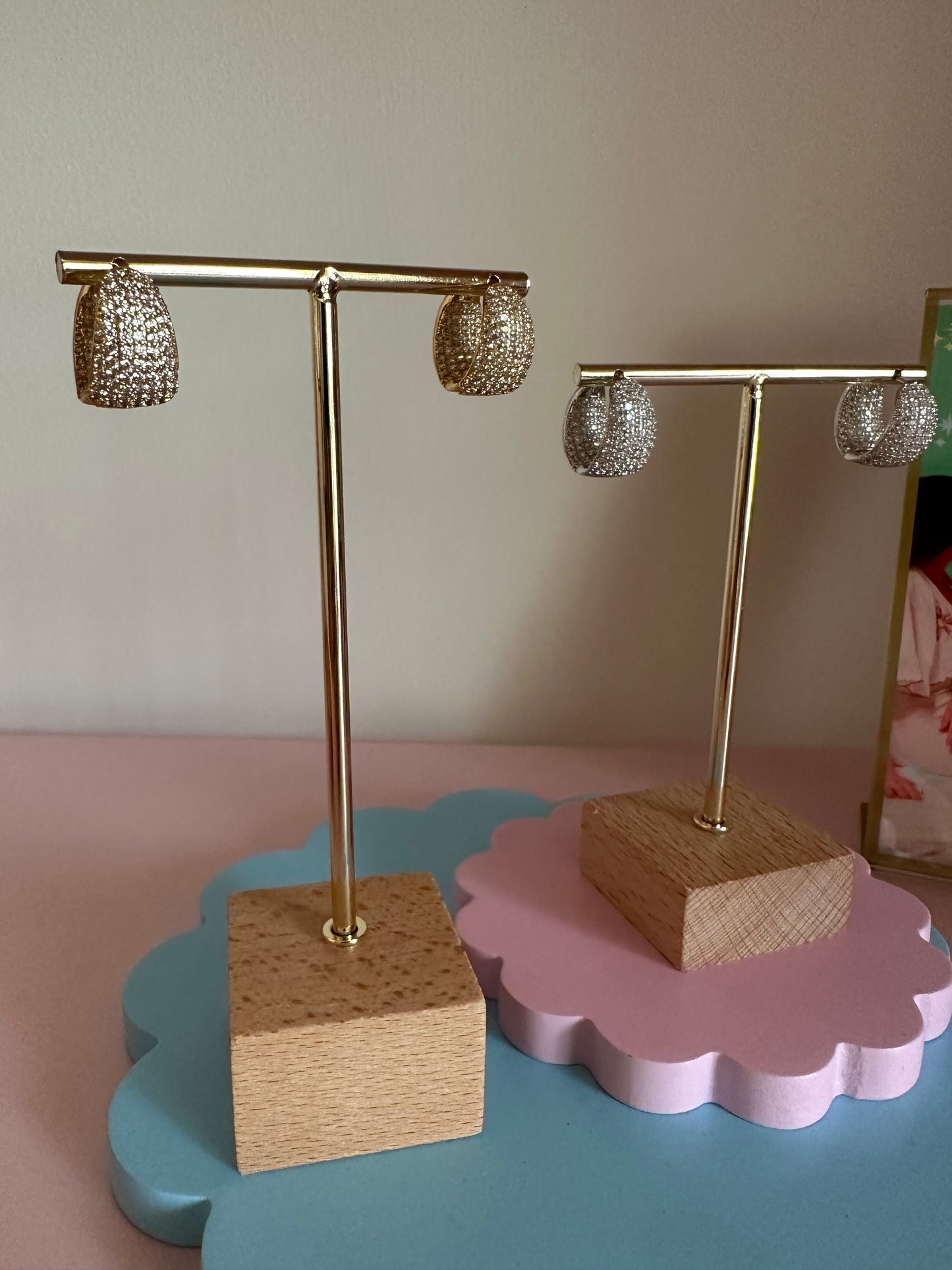 Stella Hoops